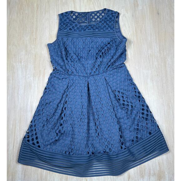 Lane Bryant Sleeveless Eyelet Lace Fit & Flare Cocktail Romantic Party Dress 16 - Picture 1 of 13